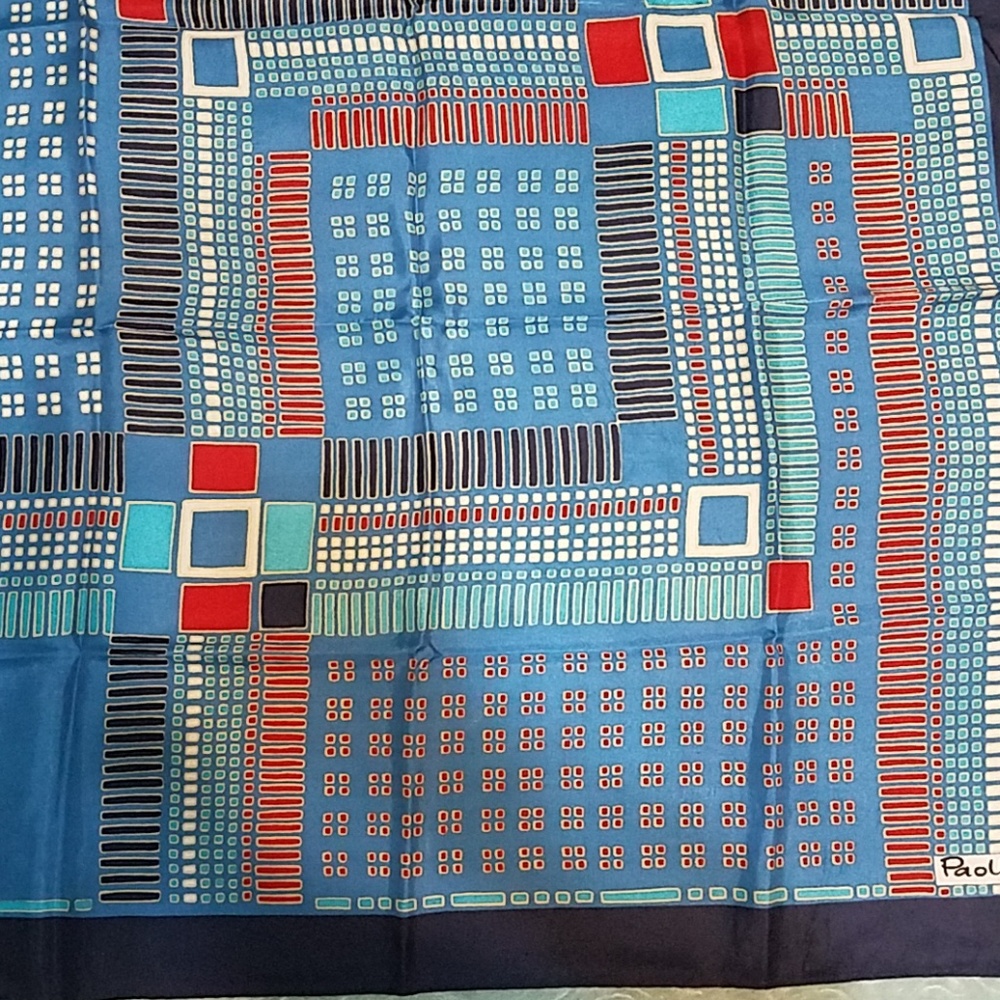 Paoli Scarves